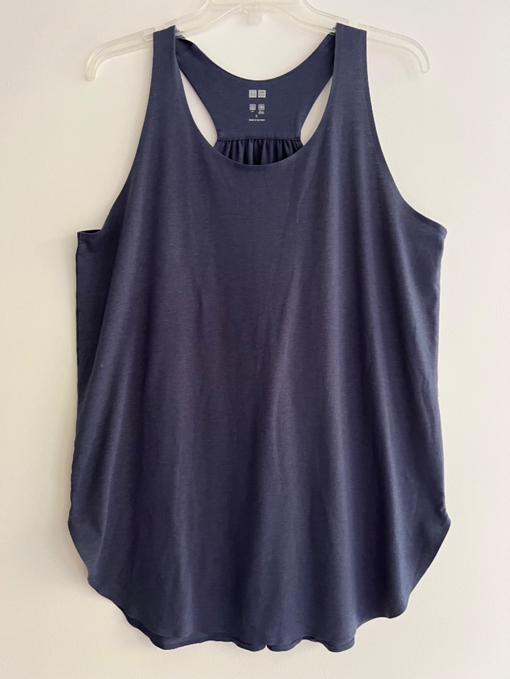 Uniqlo Women's Navy Sleeveless Tank Top Size L Scoop Neck Relaxed Fit